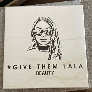 “The Grown Woman Pallette”. Give Them LaLa